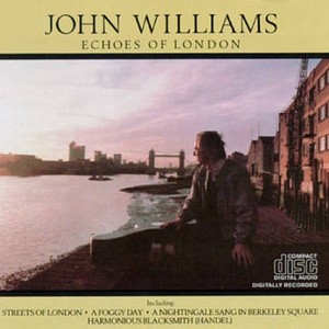 顾平把船开到了湖中央
